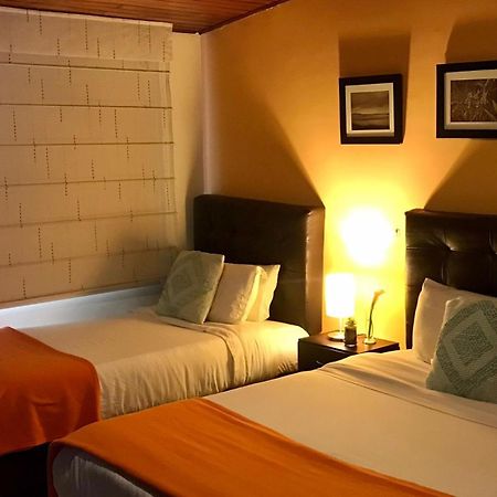 Casa Prada Bed & Breakfast Bogotá Esterno foto