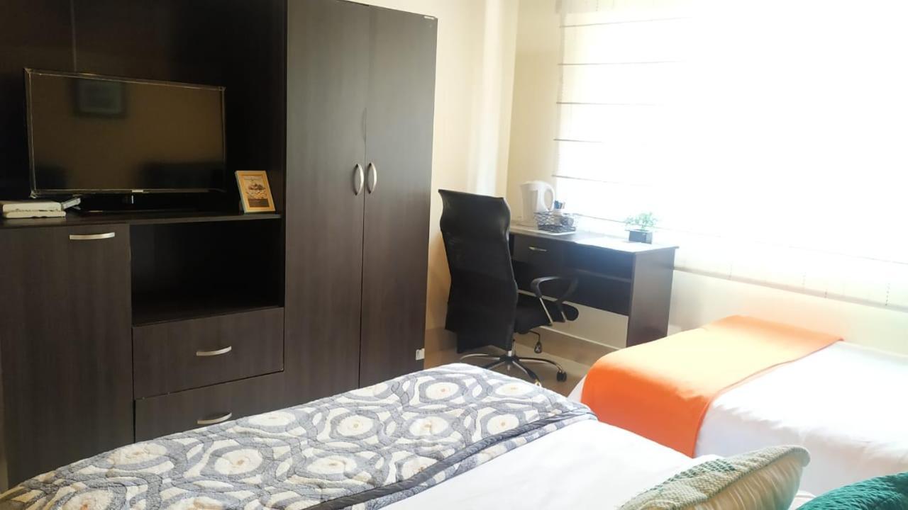 Casa Prada Bed & Breakfast Bogotá Esterno foto