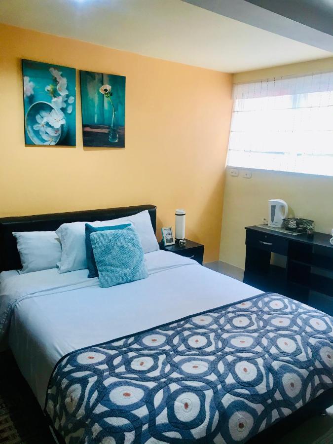 Casa Prada Bed & Breakfast Bogotá Esterno foto
