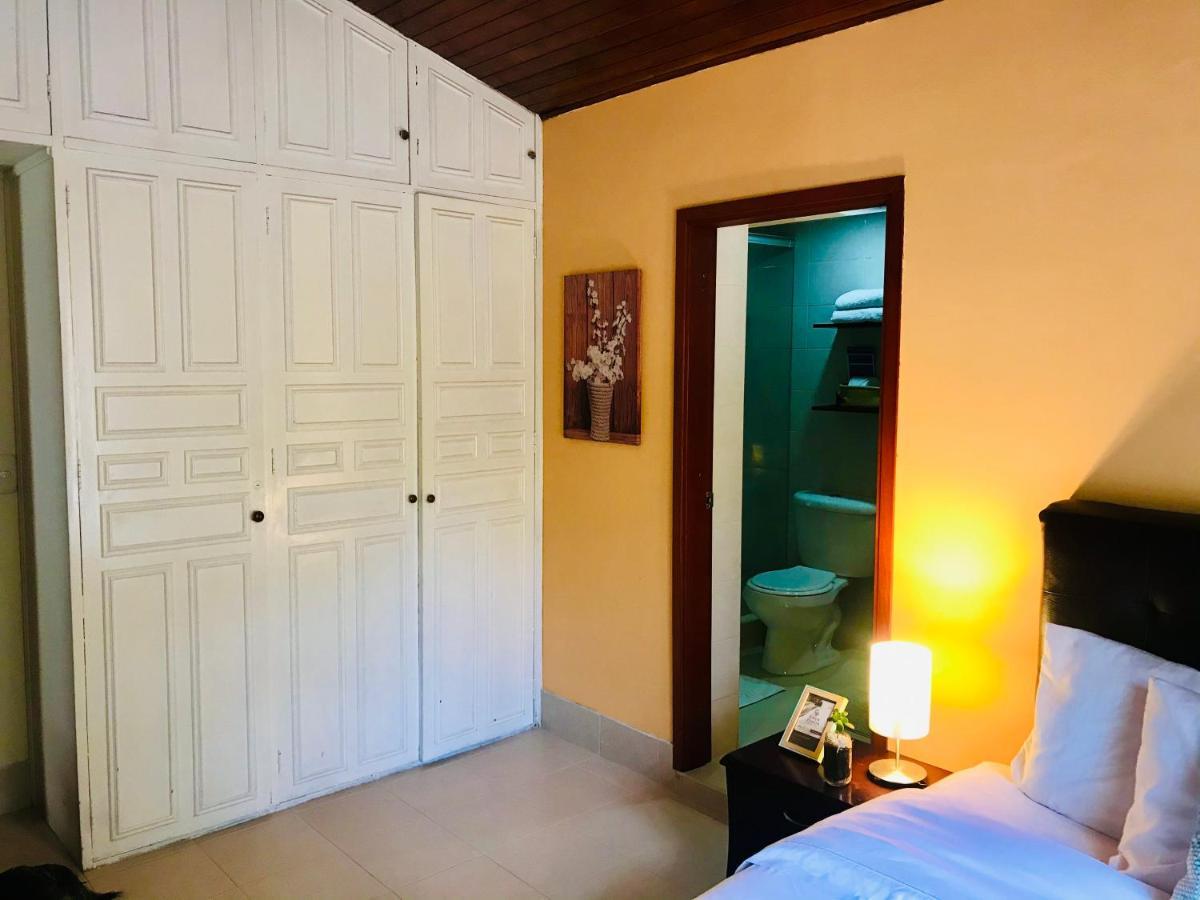 Casa Prada Bed & Breakfast Bogotá Esterno foto