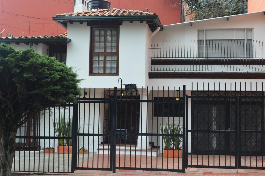 Casa Prada Bed & Breakfast Bogotá Esterno foto