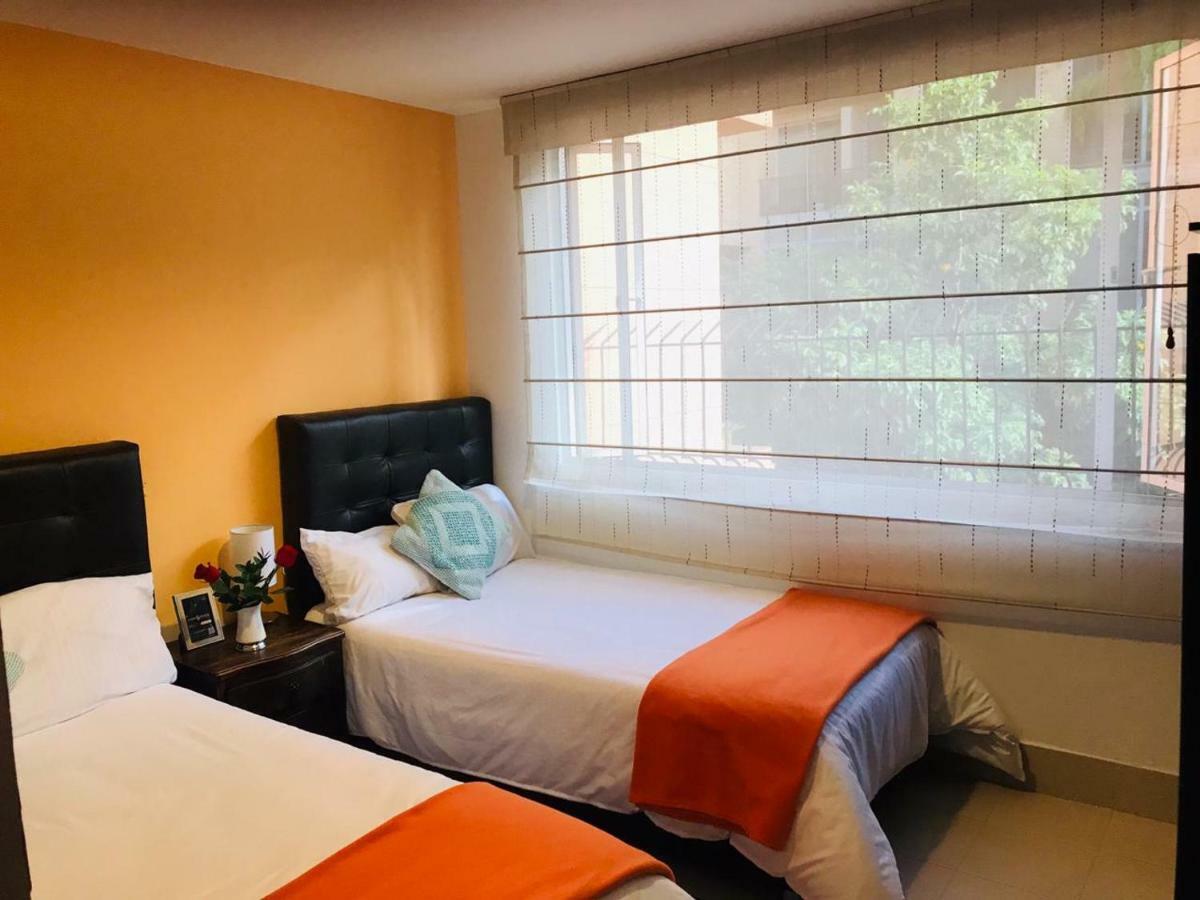 Casa Prada Bed & Breakfast Bogotá Esterno foto