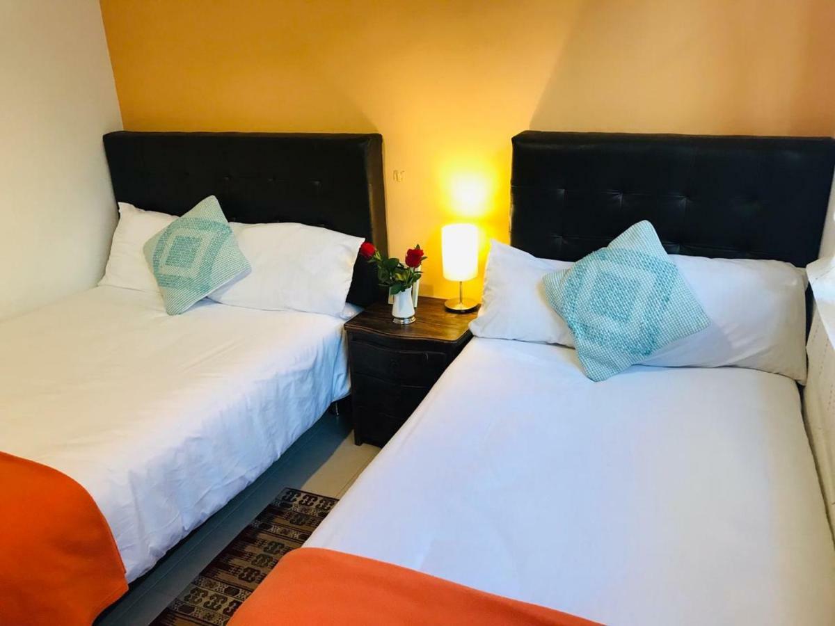 Casa Prada Bed & Breakfast Bogotá Esterno foto